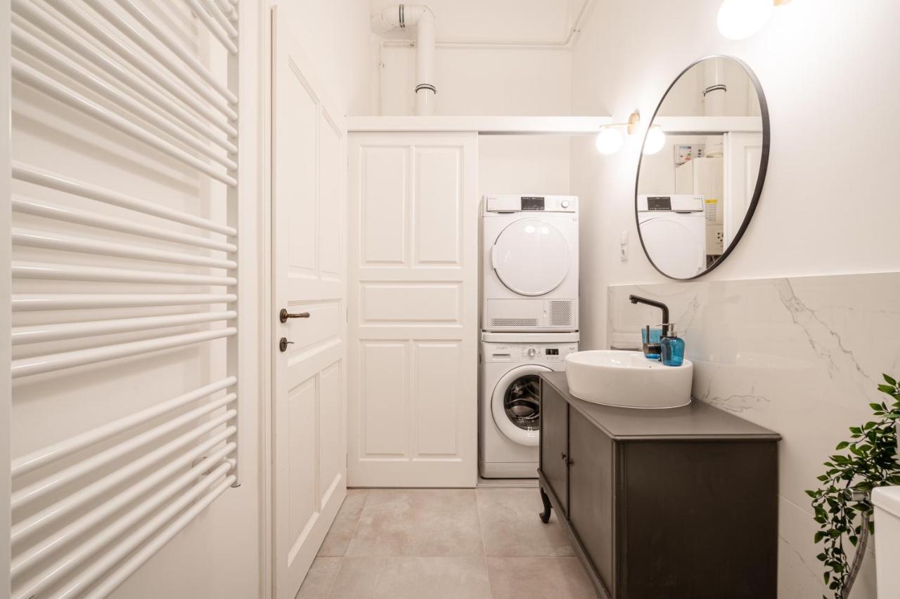 Atmos Glare Apartment Budapest Eksteriør bilde