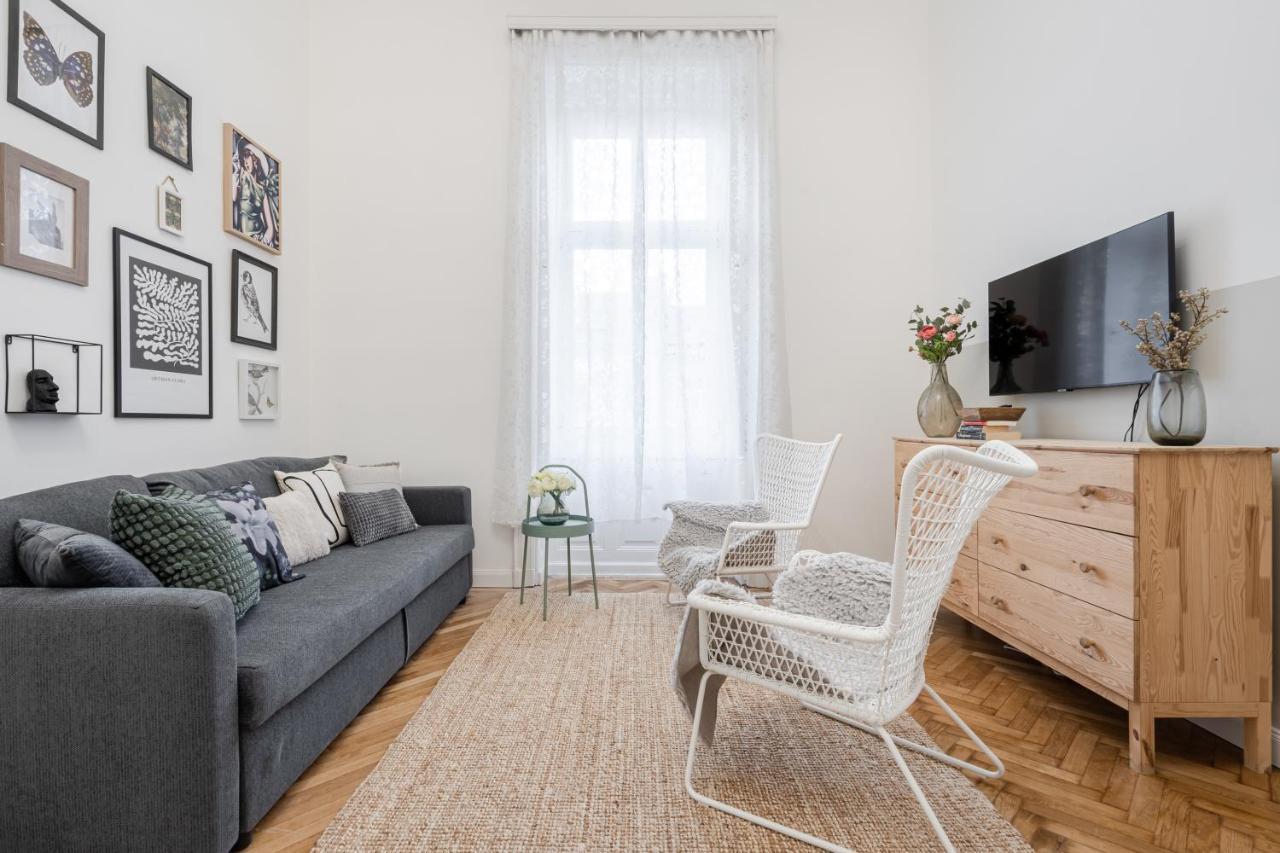 Atmos Glare Apartment Budapest Eksteriør bilde